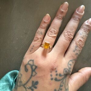 Solid 14k  Gold Halo Ring with Yellow Beryl Gemstone. Size 6.75